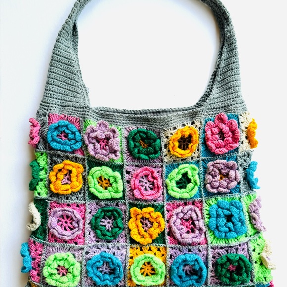 Handmade Crochet Floral Big Tote Bag. - Picture 2 of 4